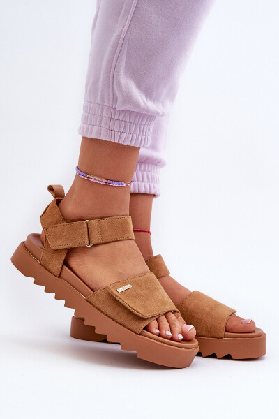 Dámské semišové sandály na platformě Big Star NN274705 Hnědé 41