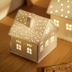 Räder Porcelánový svícen domeček Candy Cane, bílá barva, porcelán