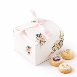 Výslužková krabice se stuhou Pink střední 16,5x16,5x11cm