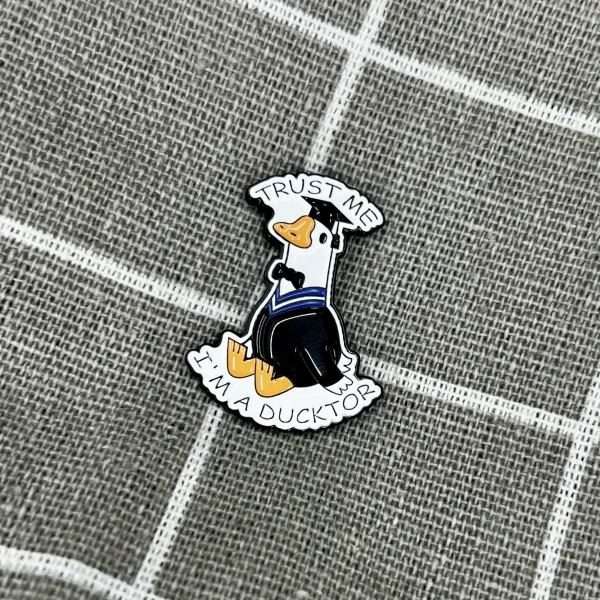 Pinarna.cz Trust me I’m a ducktor / Věř mi jsem kachtor (doktor kachna) - v saku