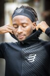 Běžecká mikina Compressport 3D Thermo Seamless Hoodie Zip Black Velikost textilu: