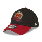 New Era Pánská kšiltovka Washington Commanders NFL 2022 On-Field Salute to Service 39THIRTY Flex Velikost: M/L