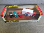 HOT WHEELS PREMIUM - DIORAMA BRE DATSUN, BRE SAKURA SPRINTER + 3X BRE