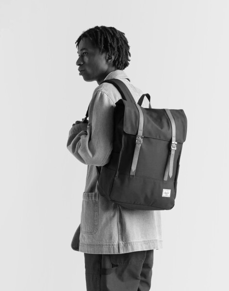 Batoh Herschel Supply Survey™ Black Tonal 20 l