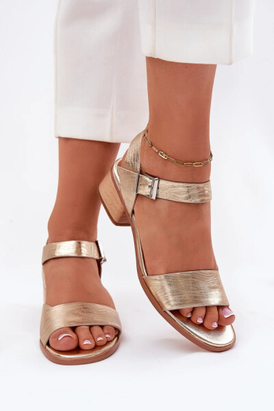 Sandály na podpatku model 213021 Step in style 38