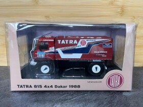 Tatra 815 4x4 Dakar 1988 1:43 K. Loprais v boxu a vitríně spec. edice