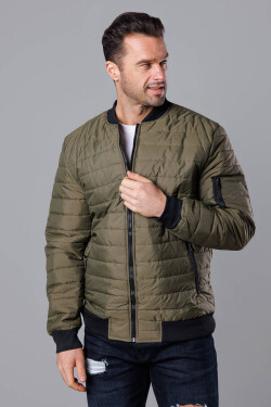 Prošívaná pánská bunda typu "bomber" khaki barvě model 18344859 J.STYLE Barva: odstíny zelené, Velikost: