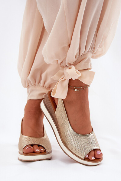 Kožené Sandály Na Klíně Artiker 56C2312 Zlaté 38