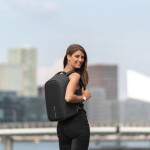 XD DESIGN BATOH PROTI KRÁDEŽI BOBBY HERO SMALL BLACK P/N: P705.701 NEPLATÍ