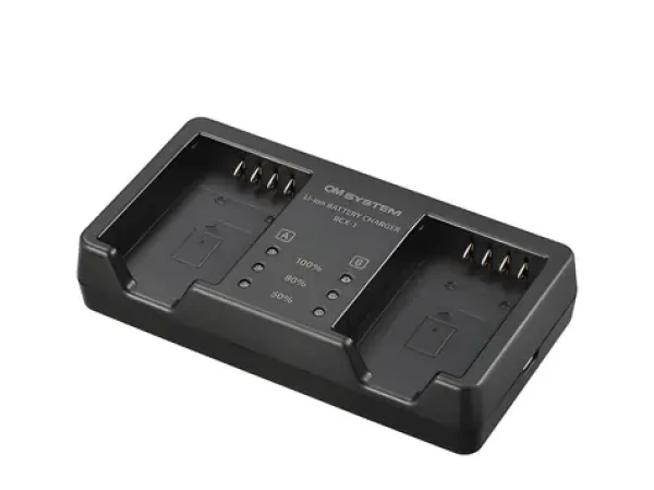 OM SYSTEM SBCX-1 / Sada nabíječka a akumulátor / nabíječka BCX-1 + baterie BLX-1 (V6560050E000)