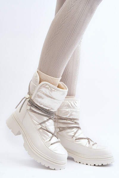 Dámské bílé zimní boty s ozdobným šněrováním Rilana 39