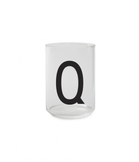 DESIGN LETTERS Sklenička s písmenem Letters 350 ml Q, čirá barva, sklo
