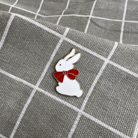 Pinarna.cz Bílý králíček s červenou mašlí