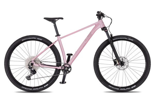 4EVER YOGA ELITE LADY 29", rám 17" (M), model 2026, coral/black - ZDARMA dopravné, odborná montáž, seřízení, pojištění a dárkový poukaz na nákup příslušenství! (Záruka nejlepší ceny. Nalezli jste někde lepší cenu? Napište nám a zkusíme ji trumfnout!...