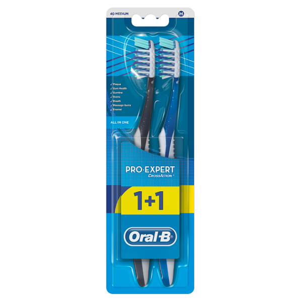 Oral-B Pro-Expert CrossAction All-In-One Manuální Zubní Kartáček, Velikost Hlavy 40 x2