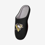 FOCO Pánské pantofle Pittsburgh Penguins NHL Memory Foam Slide Slipper Velikost: S = 39–41 EU