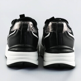 Černé dámské sportovní boty model 17182442 černá XL (42)