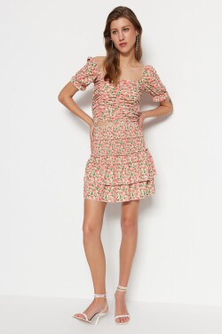 Trendyol růžová květinová sukně s volánkem, vysokým pasem, krátká pletená sukně