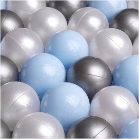 PLUSH NEST PLUSH NEST Míčky do suchého bazénu Ø 6 cm 200 ks (perleťové, stříbrné, perleťově světle modré)