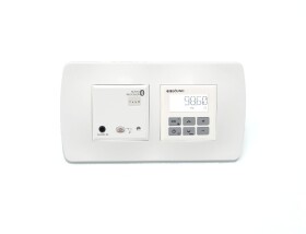 IceSound IN-WALL saunový bluetooth přehrávač s FM rádiem, nástěnný s displejem