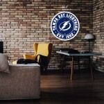 Mustang Cedule Tampa Bay Lightning NHL Lightning 22" Round Distressed Logo
