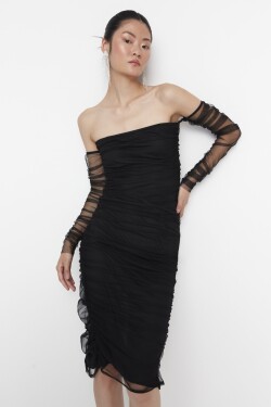 Trendyol černé řasené detailní večerní šaty