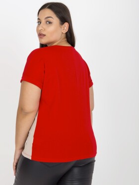 Červené a béžové tričko větší velikosti s kulatým výstřihem