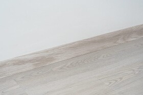 GEOMAT Soklová lišta PVC – Toronto nr. 142 EgibiFloors 2,5 m