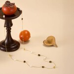 Dlouhý náhrdelník se sladkovodními perlami a tygřím okem, Hnědá Bílá 82 cm