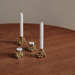 GEJST Magnetický svícen Molekyl 1 – Brass, zlatá barva