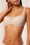 Triumph 10219845 Body Make-Up Illusion Lace Balconette kolor:00nz-nude beige 80d