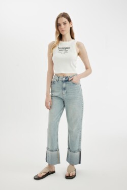 DEFACTO Straight Fit High Waist Folded Leg Ankle Length Jean Washed Trousers