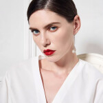 Luxusní visací náušnice s perlou Béatrice Gold, Zlatá Bílá