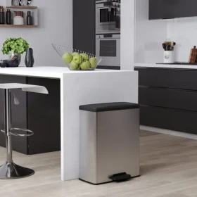 Curver Pedálový odpadkový koš stříbrná / Odpadkový koš / 65 l / recyklovaný plast (443822 VidaXL)