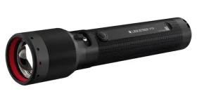LEDLENSER P7R černá / Ruční svítilna / 2000 lm / dosvit 320 m / IP68 / Li-Ion 21700 (503111)