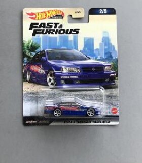 HOTWHEELS Premium 1999 Nissan Maxima 2/5