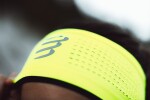 Compressport Thin On/Off Sportovní funkční světle modrá - Běžecká čelenka Compressport Headband On/Off - Flash Fluo Yellow/Black