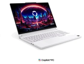 Lenovo Legion 5a bílá / 15.3" WQXGA / AMD Ryzen AI 7 450 / 16GB / 512GB SSD / RTX 5060 8GB / W11H (83Q6002KPB)