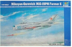 Trumpeter slepovací model Mikoyan Gurevich MIG 19pl Farmer E 1:48