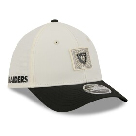 New Era Pánská kšiltovka Las Vegas Raiders NFL 2026 Training Camp 39THIRTY Flex Schwarz Velikost: M/L