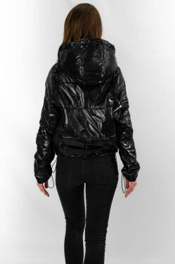 Černá lesklá prošívaná dámská bunda model 16146979 Černá S'WEST