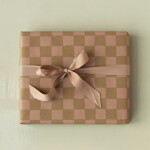 Maileg Balicí papír Checker Rose / Ocher – 10 m, růžová barva, papír