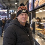 New Era Pánská zimní čepice Anaheim Ducks NHL Pom Wordmark