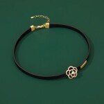 Choker náhrdelník s květem kamélie Noela, Černá 35 cm + 5 cm (prodloužení)