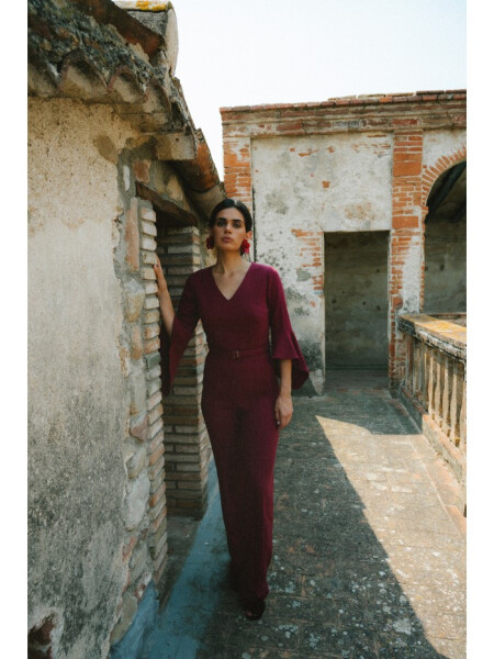 S416 Kombinéza s volánkovými rukávy - bordó EU L