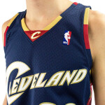 Mitchell & Ness Cleveland Cavaliers NBA Swingman Jersey Lebron James M SMJYGS18156-CCANAVY08LJA pánské oblečení xxl