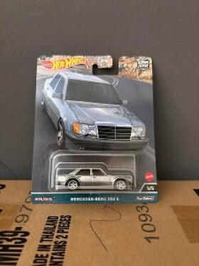 Hot Wheels Premium Mercedes Benz 500E