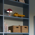 Louis Poulsen Přenosná lampa Panthella 160 V3 Opaque Burgundy, červená barva