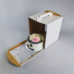 Cake star dortová krabice CINDY pevná bílá dvě okna 33x33x40cm