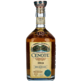 Cenote Anejo 40% 0,7 l (holá láhev)